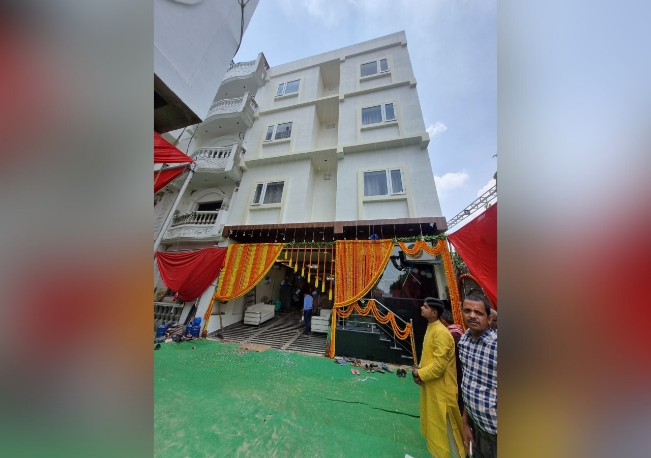 Hotel Kalash Inn - Tap to explore photos