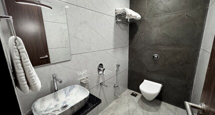 Hotel Vanvira Room Type - Mount view Non AC room with Balcony
