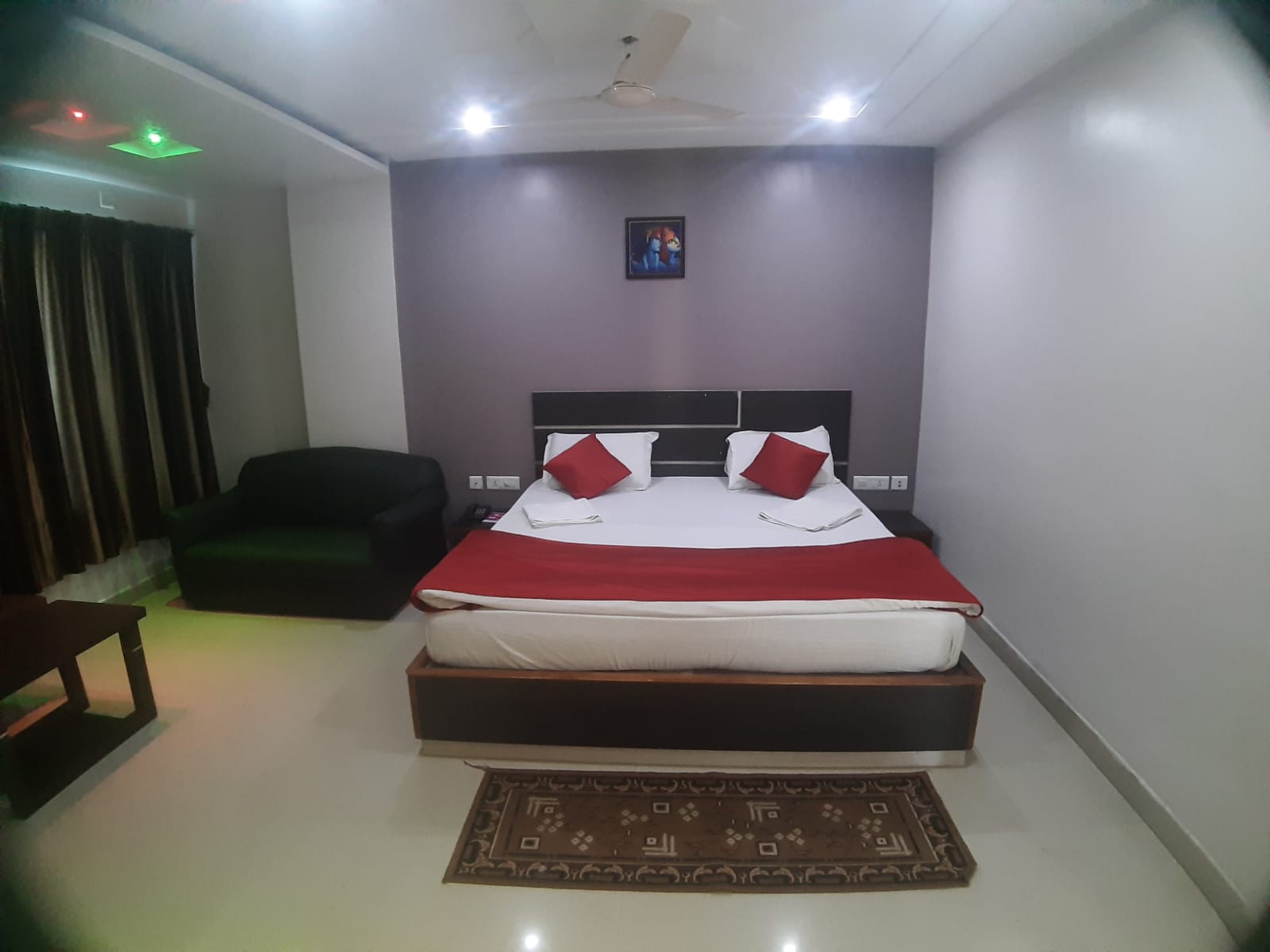 Hotel Subudhi'sInn(800 meters from Railway Station & Sea Beach) - Tap to explore photos