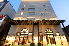 Hotel Palmdale Zirakpur Chandigarh