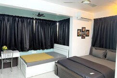 Cozy 2BHK By Royal Luxor Stay