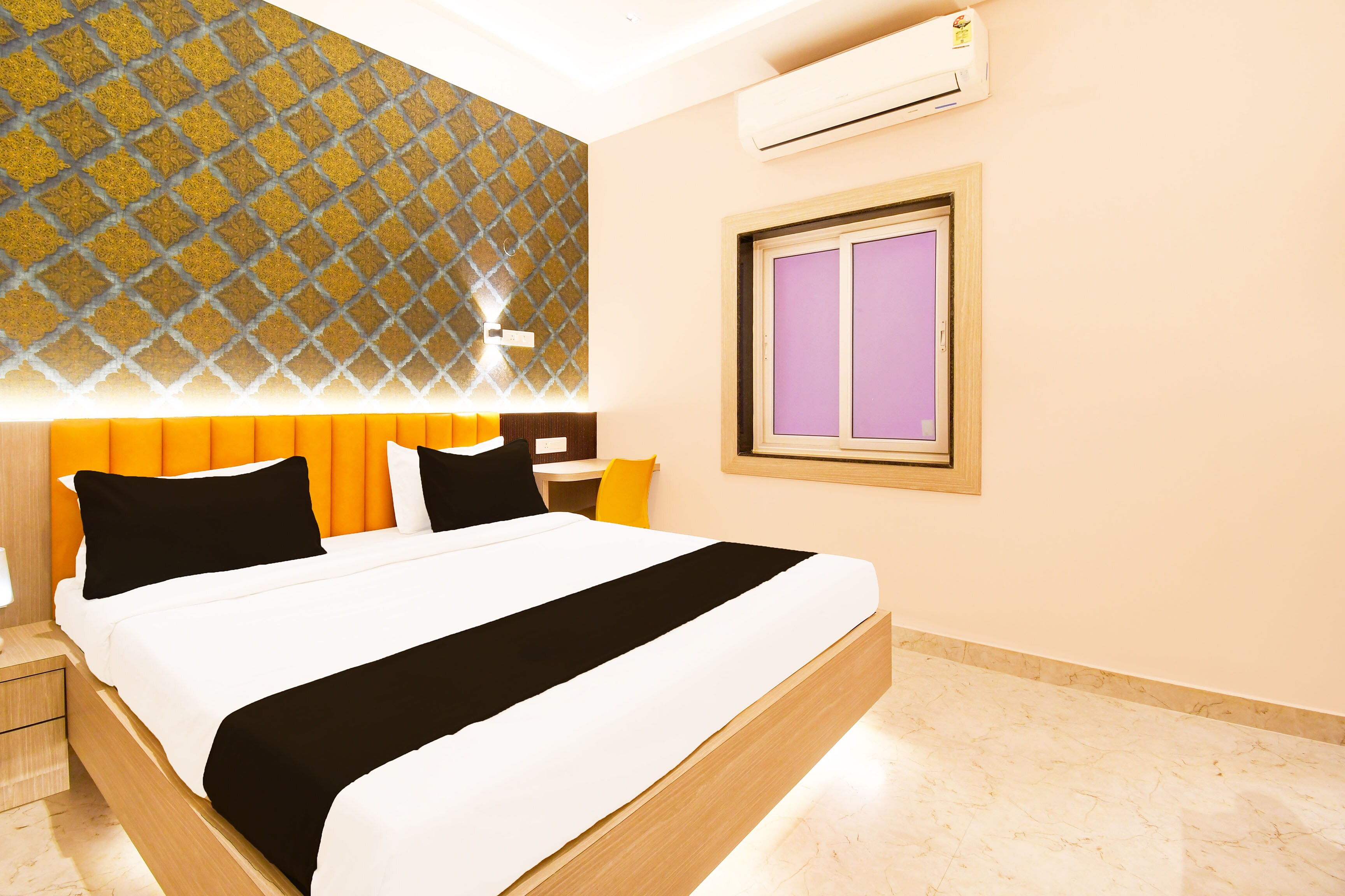 Hotel O Sai Swastik - Tap to explore photos