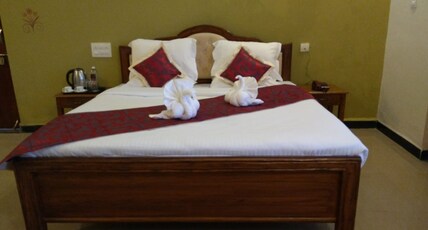 KSTDC Hotel Mayura Krishna Almatty Room Type - AC Deluxe Room