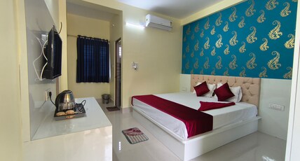 Mayabon Resort Bolpur Room Type - Super Deluxe Room with Balcony