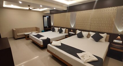 The Monalisa Inn Room Type - AC Deluxe Four Bedded Room