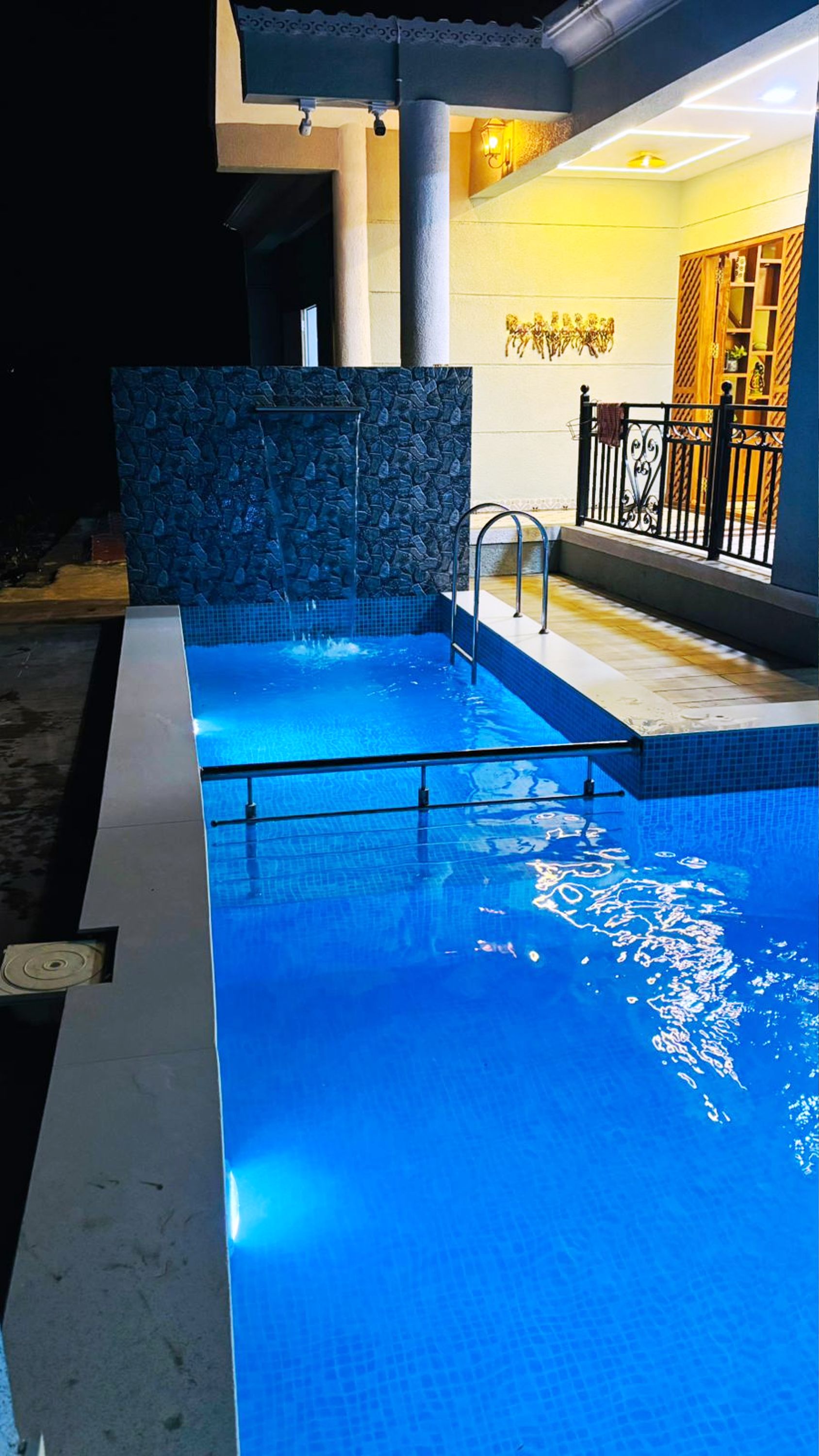 Casa Gulmohar 3 BHK Villa by Avinya stays - Tap to explore photos