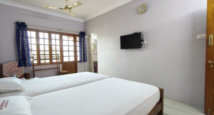 Hotel Sivamurugan Room Type - Double Bed NON AC Room with Balcony