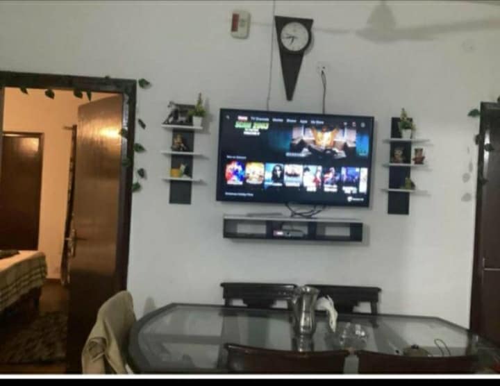 PARKLANDS 3BHK independent floor - Tap to explore photos