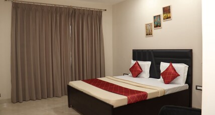 Ginger Garlic Chandigarh Room Type - Bedroom 101