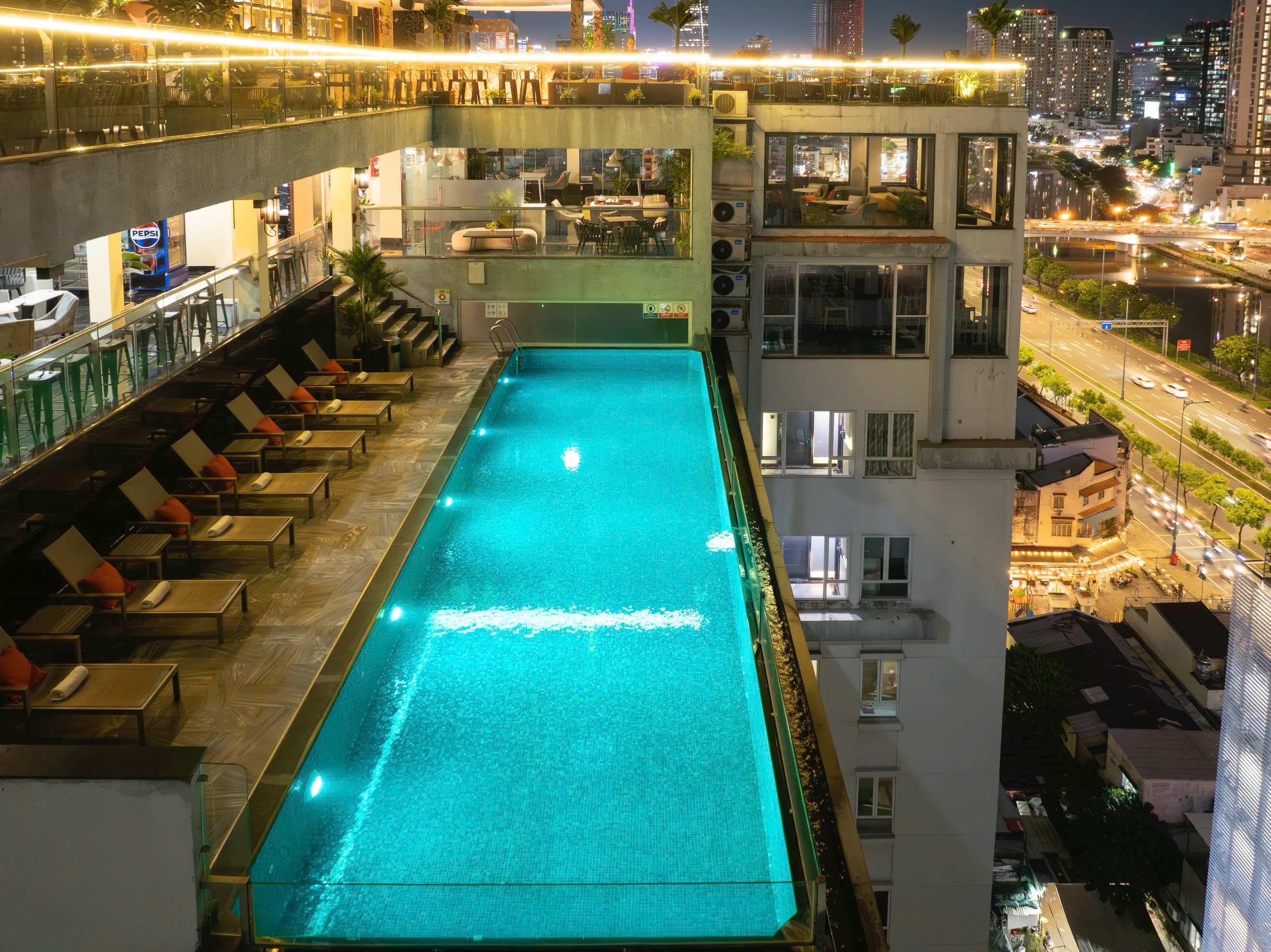 HANTING HOTEL HO CHI MINH CITY DOWNTOWN - Tap to explore photos