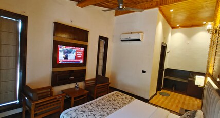 Amar Valley Resort Room Type - Executive Room With Balcony