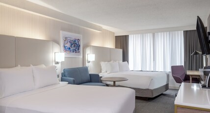 Crowne Plaza Indianapolis Airport Room Type - 2 Queen Beds Standard