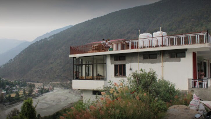 Hotel Anant Villa - Tap to explore photos