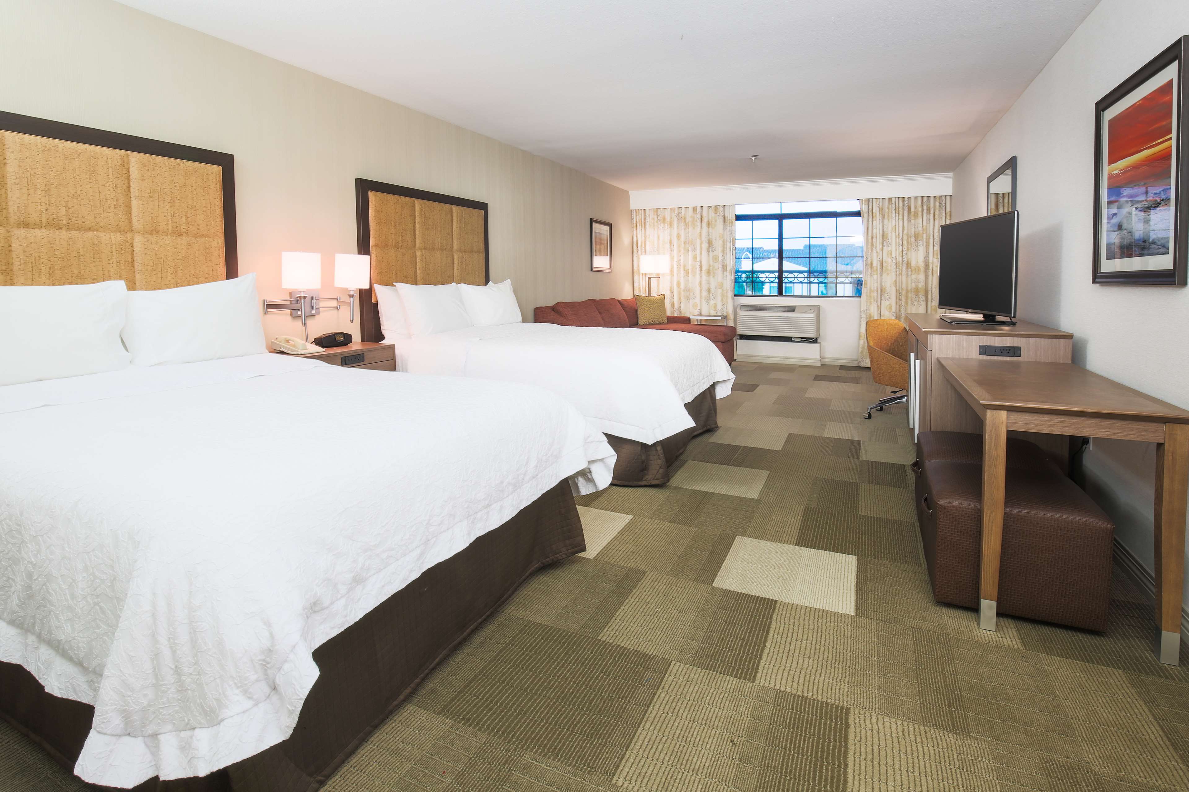 Hampton Inn And Suites Camarillo - Tap to explore photos
