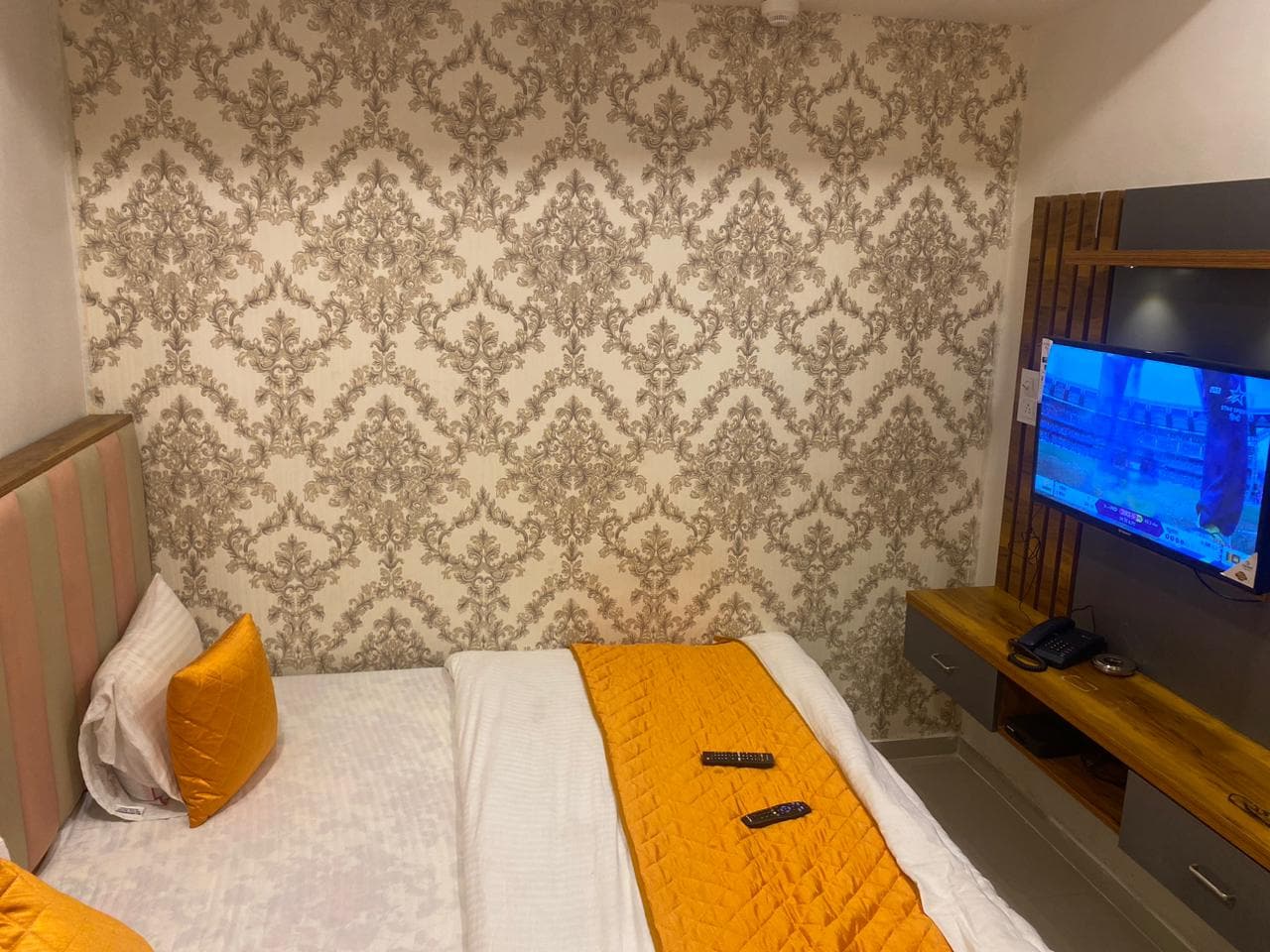 Hotel Krishna - Tap to explore photos