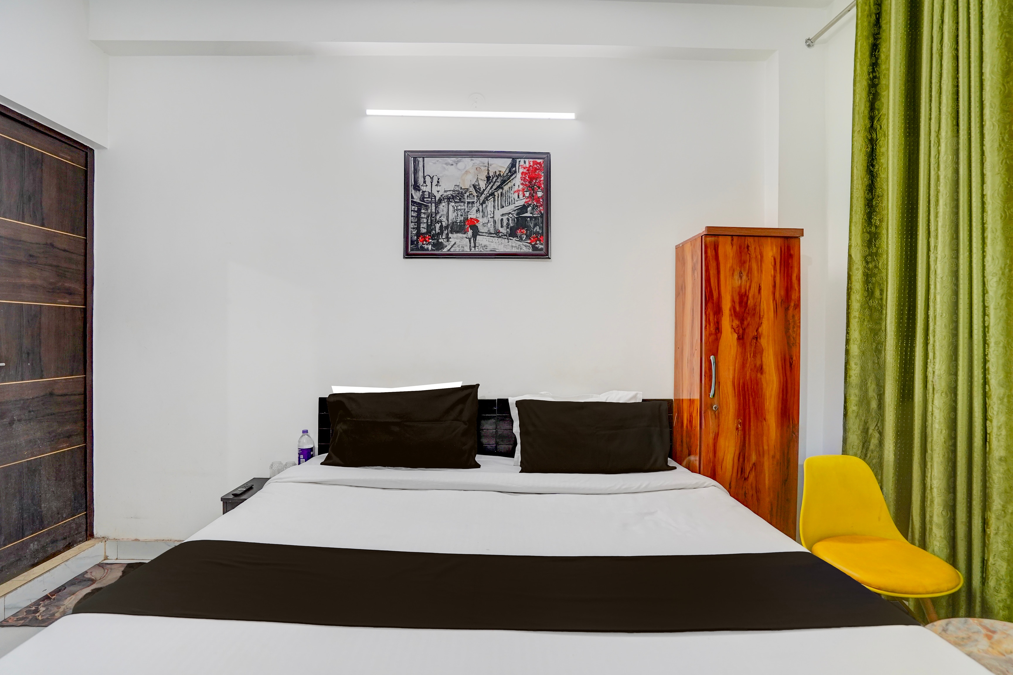 Super Hotel O Accelerated Residency - Tap to explore photos