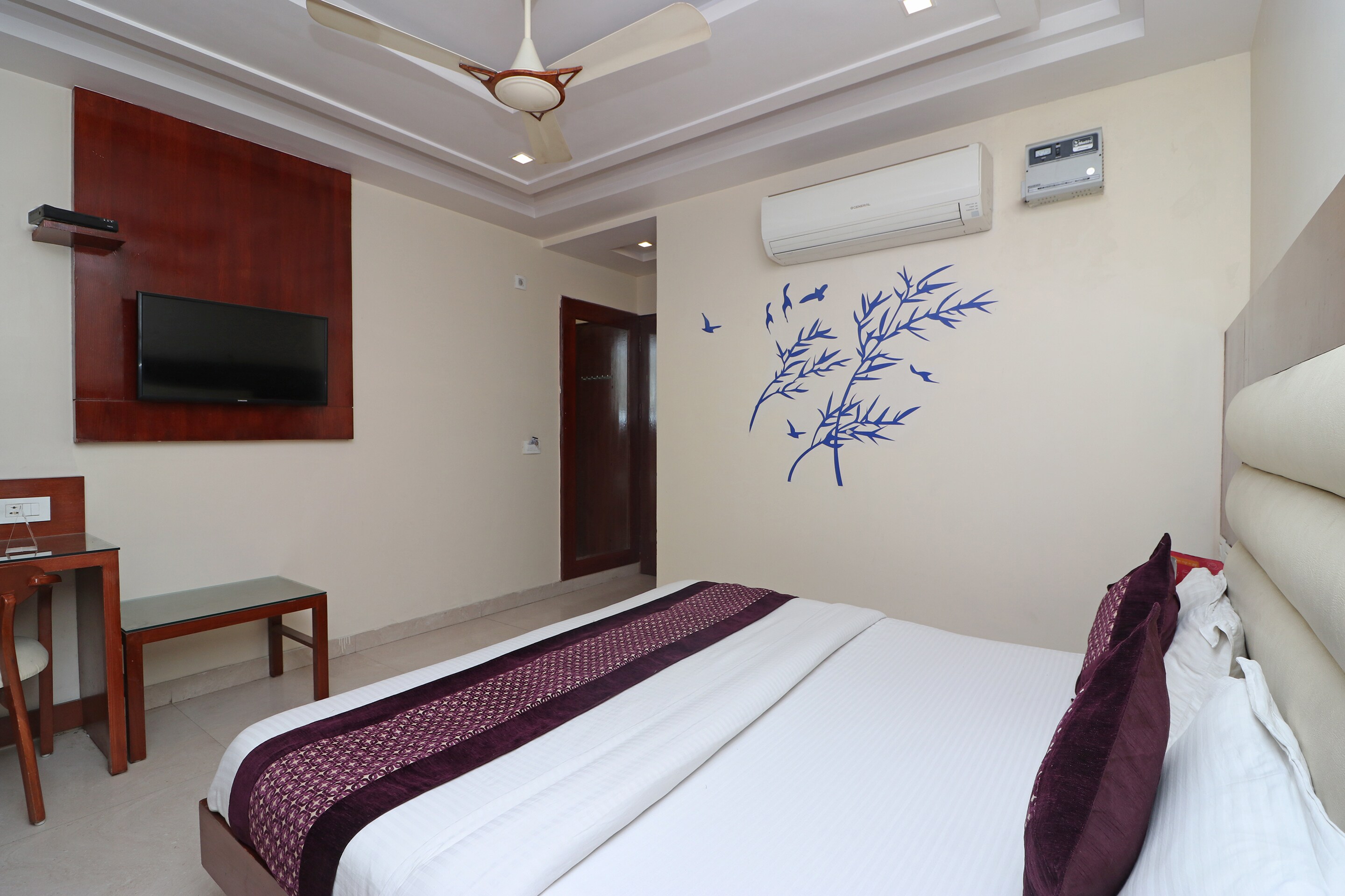 Hotel O sapphire inn - Tap to explore photos