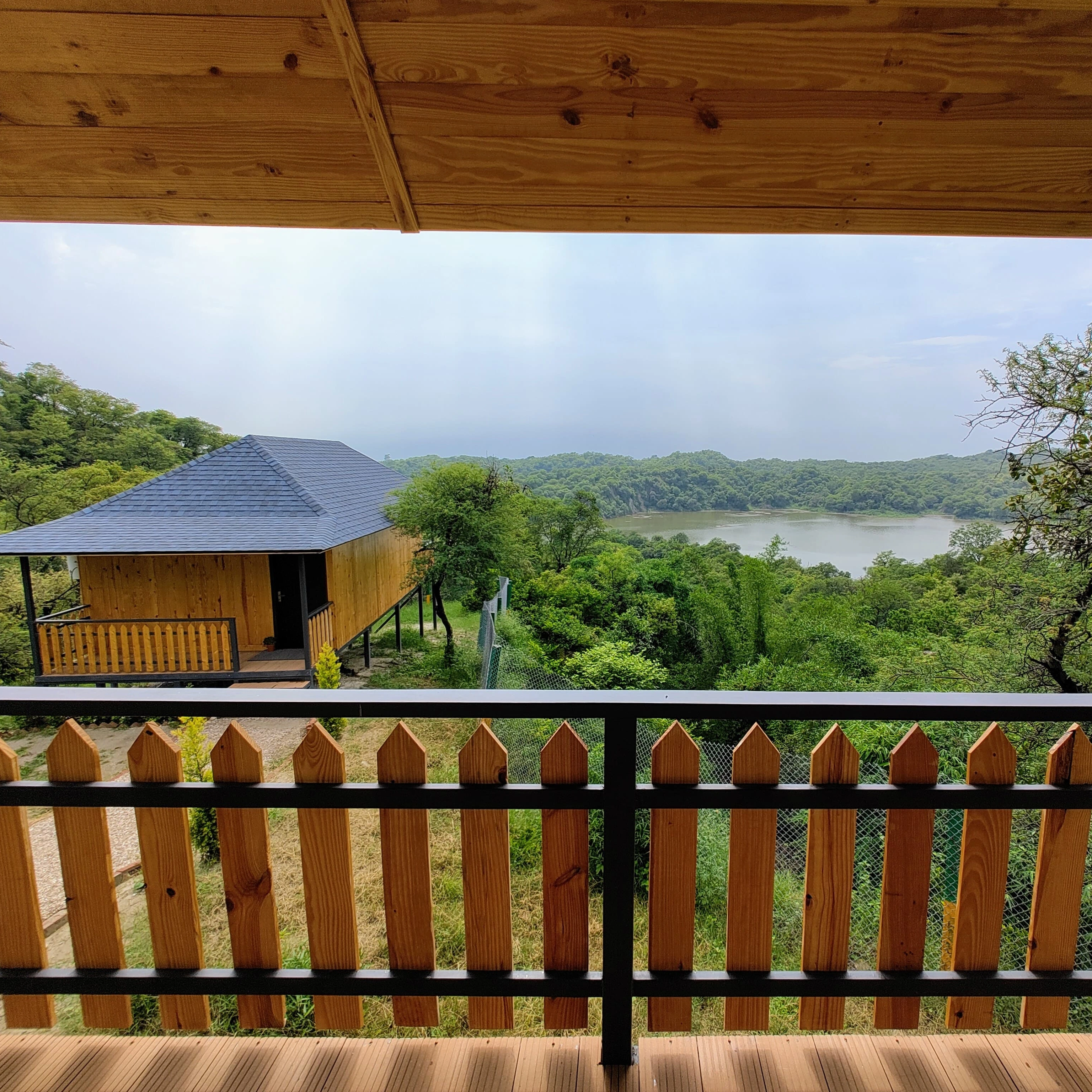Nature Retreat Chohal Hoshiarpur Room Type - Shisham Lake View Hut Nature Retreat Chohal Hoshiarpur Room Type - Shisham Lake View Hut