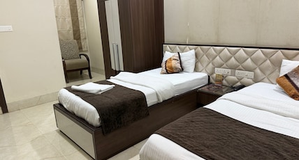 VIJAY RESIDENCY Room Type - Deluxe AC Room
