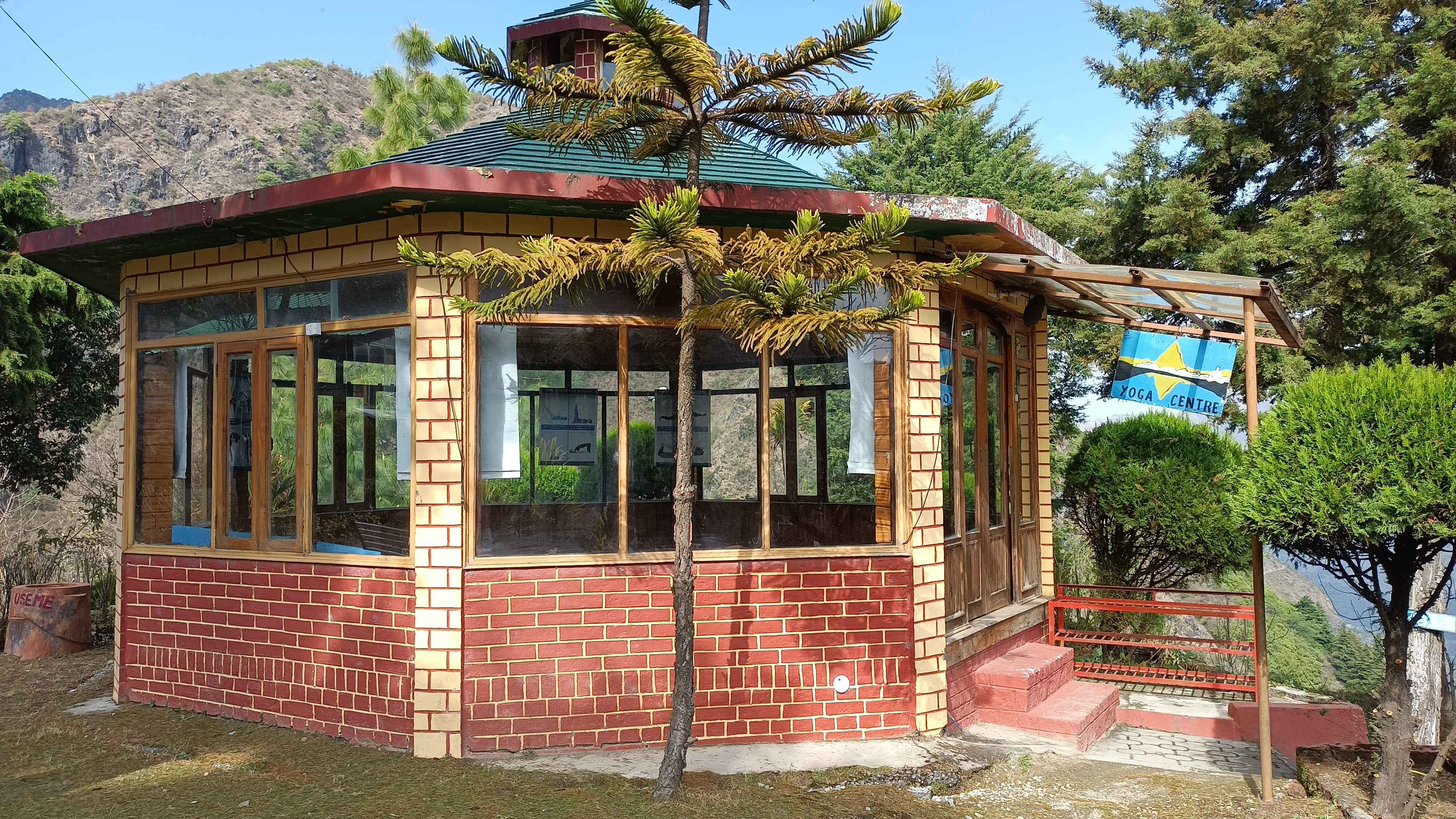 The Himalayan Hostel - Kempty Falls - Tap to explore photos