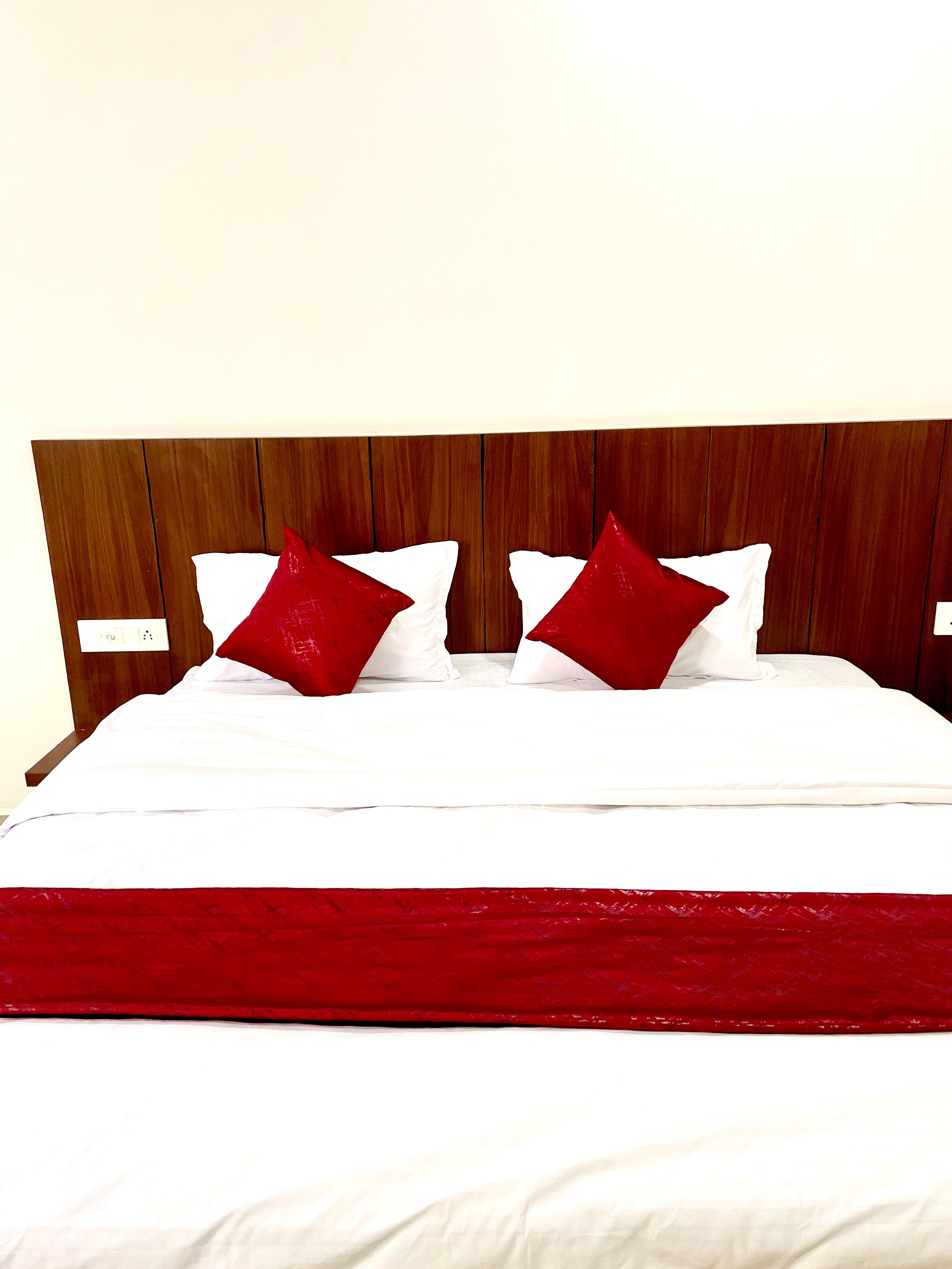 Devanjali Homestay - Tap to explore photos