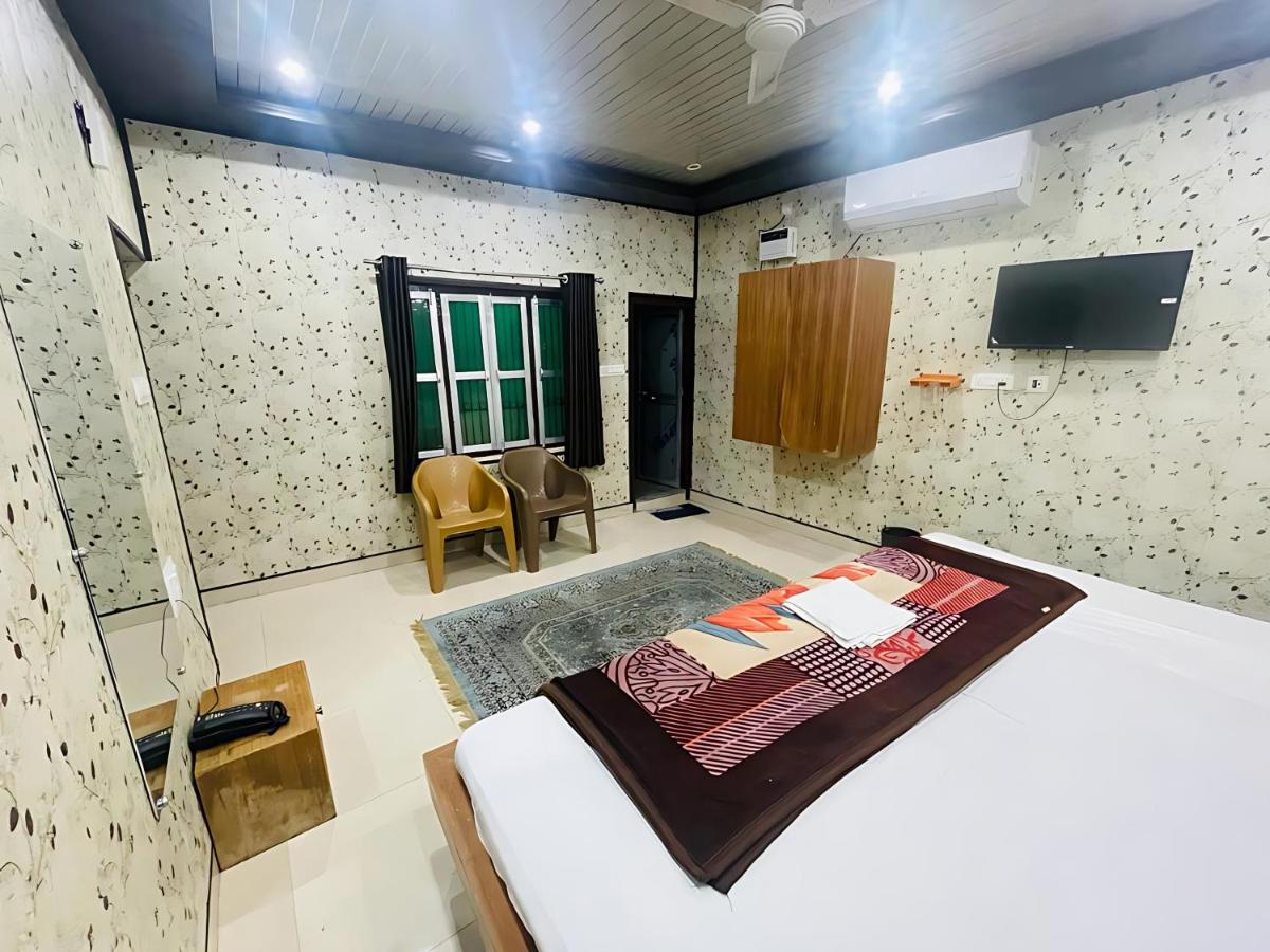 HOTEL AWADH VILAS AYODHYA - Tap to explore photos