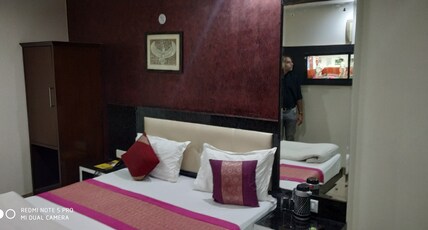 Hotel Udhav Palace Room Type - Super Deluxe