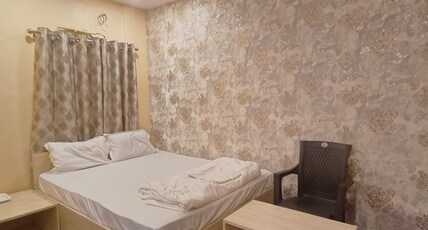 Hotel Royal Inn Room Type - DELUXE NON AC ROOM
