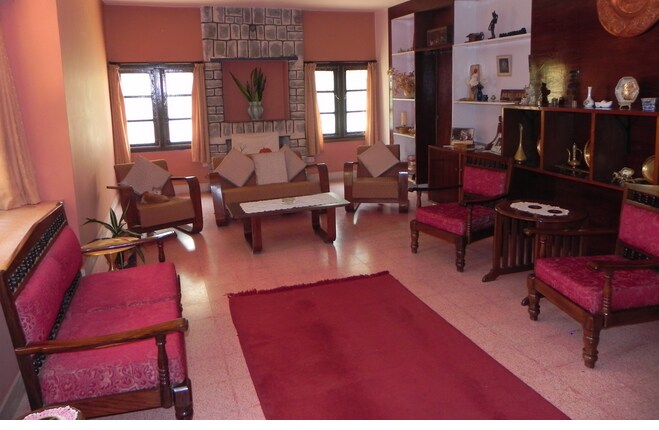 Depot Estate Home Stay - Tap to explore photos
