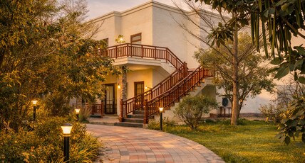 OLIVE TROTTER WILDERNESS RESERVE & WELLNESS RETREAT Room Type - The Olive Courtyard