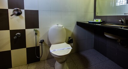 KALLADA HOTELS Room Type - Deluxe Queen Suite