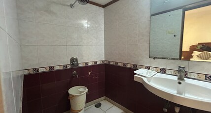 Hotel Aditya Room Type - Deluxe AC Room- Twin Bed