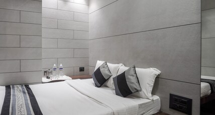 Hotel Rooms Dadar Room Type - Basic Double Room