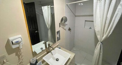 Best Western Real Tula Express Room Type - Suite-1 King Bed, Non-Smoking, Flat Screen Television, Microwave And Mini-Refrigerator, High Speed I Best Western Real Tula Express Room Type - Suite-1 King Bed, Non-Smoking, Flat Screen Television, Microwave And Mini-Refrigerator, High Speed I