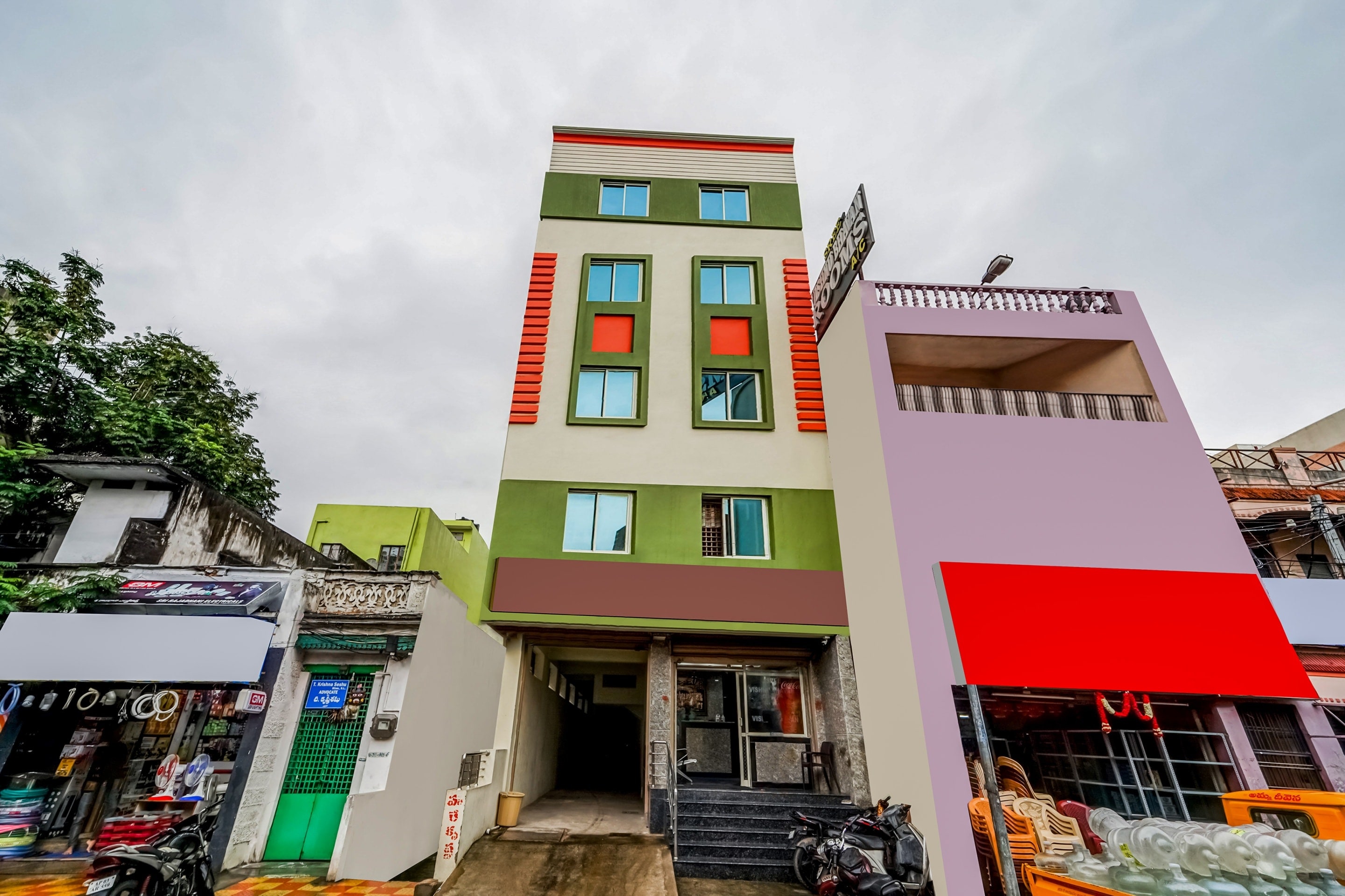 Hotel O Sree Vishnu Bhavan - Tap to explore photos