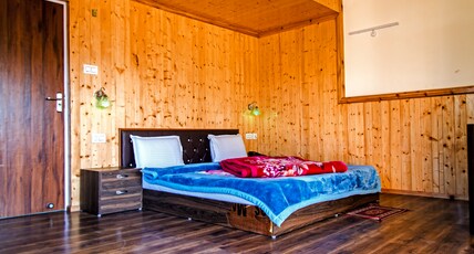 THE PELLING RESORT Room Type - Executive Room