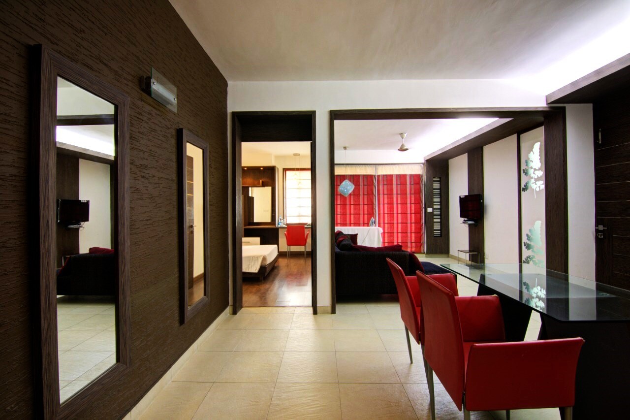 Pearl Smith | Serviced Apartment - Tap to explore photos