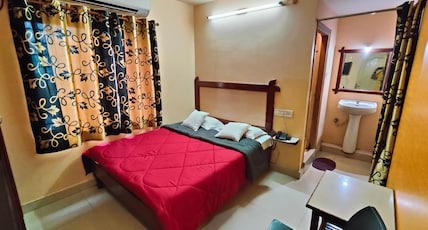 Hotel Lakshmi Paradise Room Type - Classic room ac Hotel Lakshmi Paradise Room Type - Classic room ac
