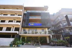 FabHotel Sai Village Sector 46