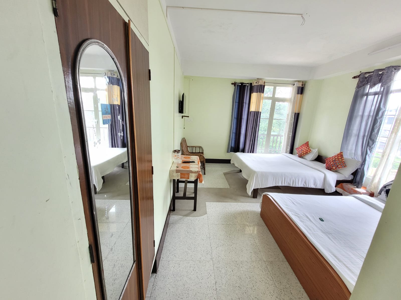 Arcadian Homestay - Tap to explore photos