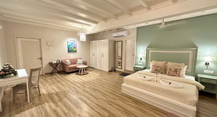 WaveCrest Morjim By Joy Stays Room Type - Superior Room