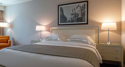 Movenpick Hotel Beirut Room Type - EXECUTIVE KING CITY VIEW Movenpick Hotel Beirut Room Type - EXECUTIVE KING CITY VIEW