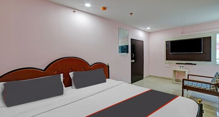 Hotel VijayaGrand Room Type - Economy Room