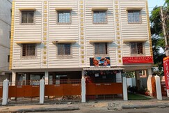 Hotel Shanti Inn, 300M from Rene Tower VFS Global