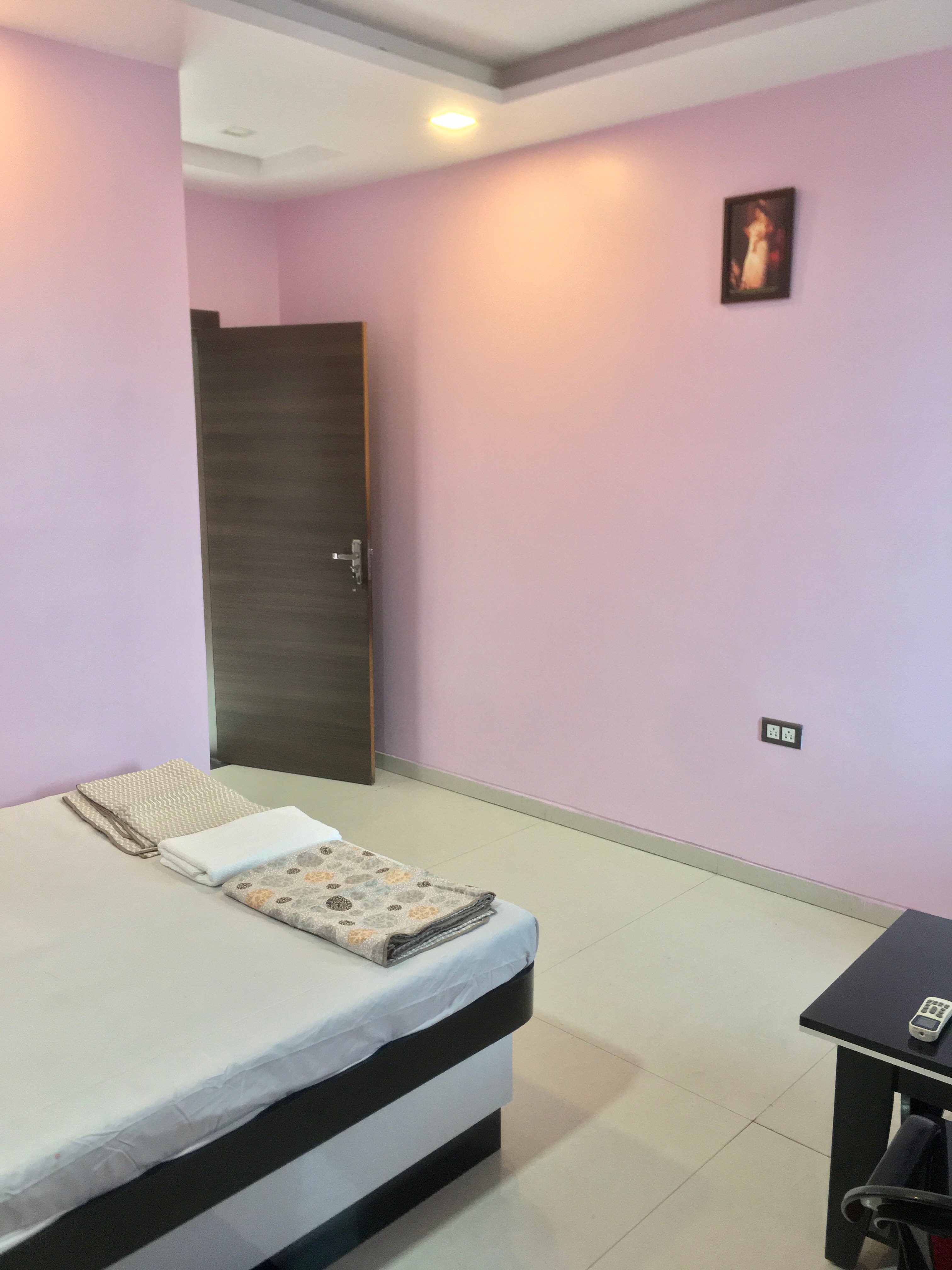 Chanda palace guest house - Tap to explore photos