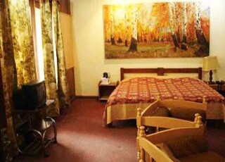 Hotel Madhuban- Dal Lake Room Type - DELUXE DOUBLE ROOM