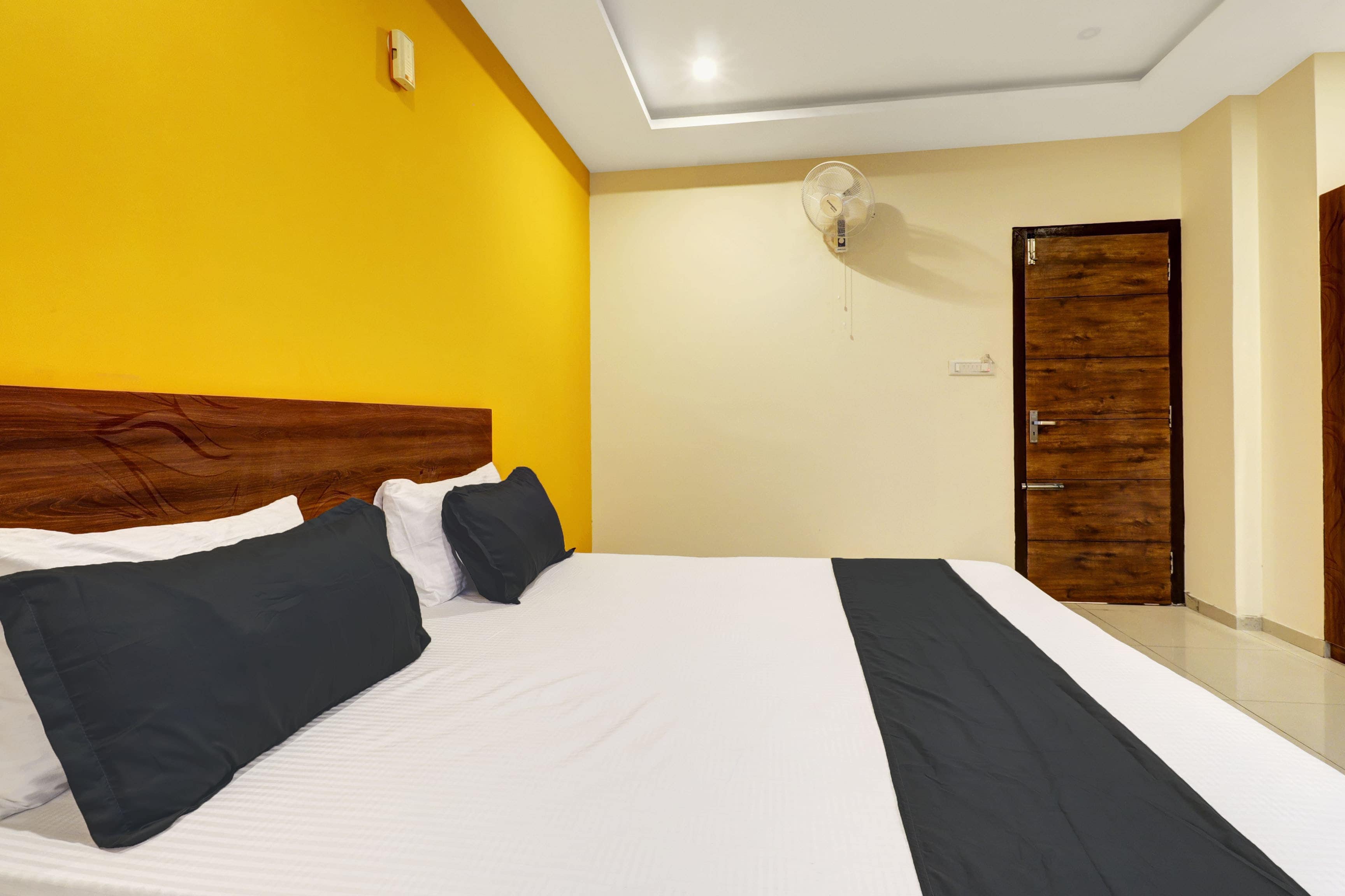 Dream Comforts Lodging & Boarding - Tap to explore photos