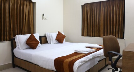 Crossroads Room Type - Standard Room with Free Wi-fi