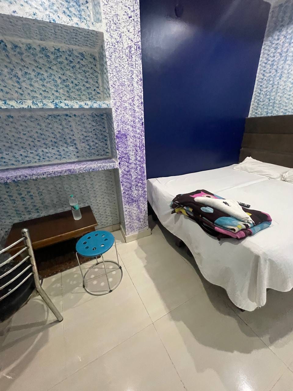 Maa Gauri Guest House - Tap to explore photos