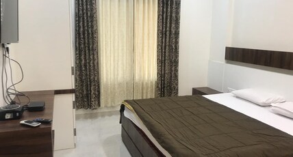 HOTEL HARI VITTHALA PALACE LODGING Room Type - Deluxe Room